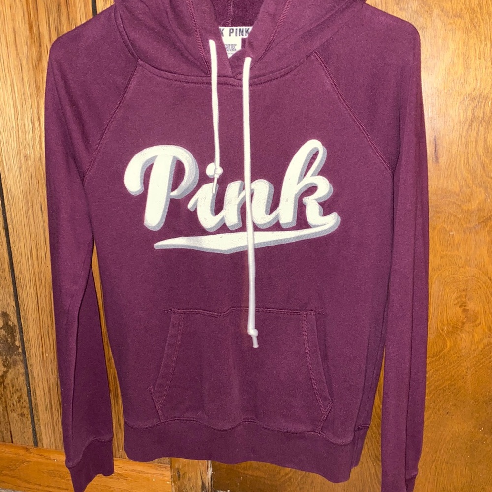 Maroon sweatshirt